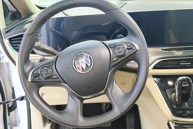 Used Buick GL8 2022 ES Landtrek 653T Luxury Edition