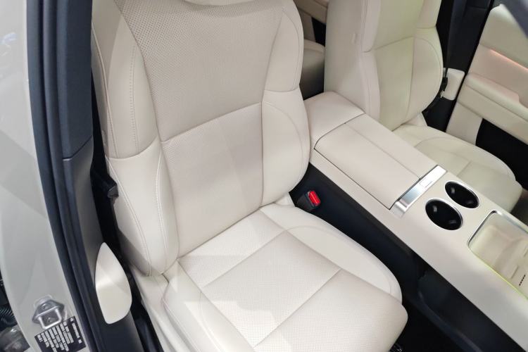 Used Li Auto L6 2025 Max Smart Refresh Edition
