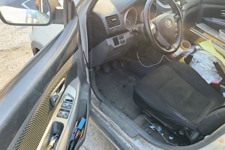 Used FAW Senya S80 2013 1.5L Manual 5-Seat Urban Fashion Edition
