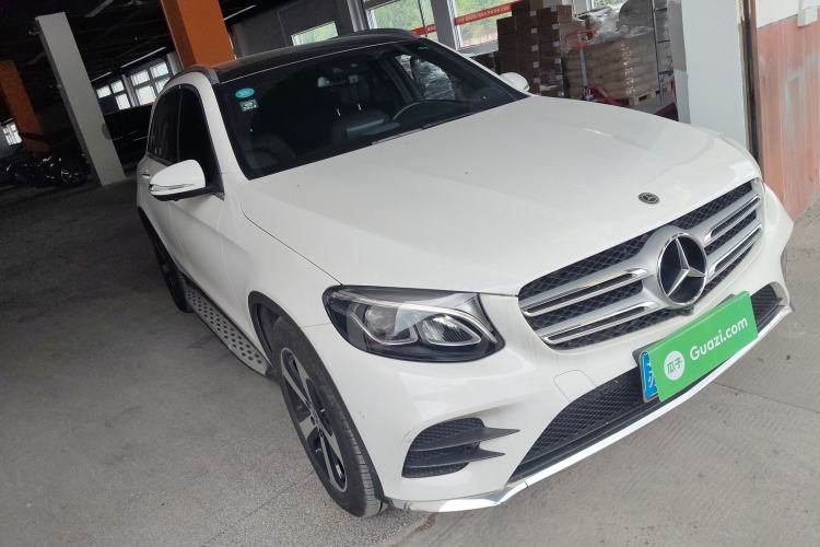 Used Mercedes-Benz GLC 2019 GLC 260 L 4MATIC Dynamic Model Front Right 45 Deg