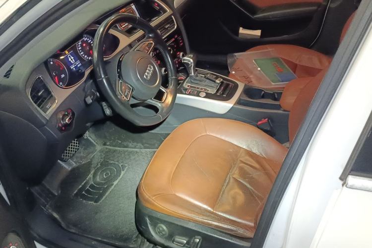 Used Audi A4L 2016 35 TFSI Collector's Edition Automatic Standard Model
