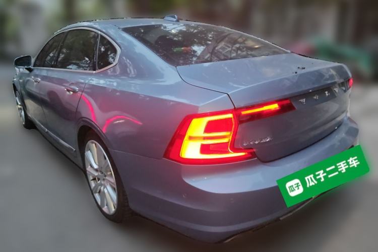 Used Volvo S90 New Energy 2019 T8 e-Drive Hybrid Intelligent Luxury Version China VI Standard
