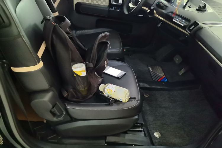 Used Baojun KiWi EV 2022 Designer Lite Edition Ternary Lithium Right Front Seat