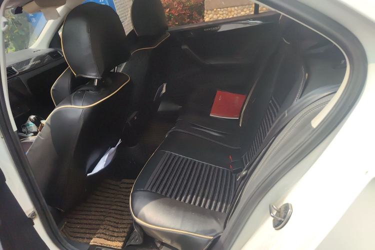 Used Volkswagen Santana 2019 1.5L Automatic Fashion Edition China VI Left Rear Seat