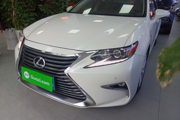 Used Lexus ES 2016 200 Midnight Special Limited Edition
