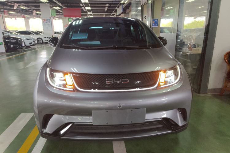 Used BYD Dolphin 2023 420 km Fashion Edition
