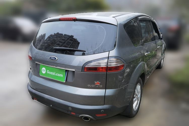 Used Ford S-MAX 2008 2.3L 7-Seater Luxury Version
