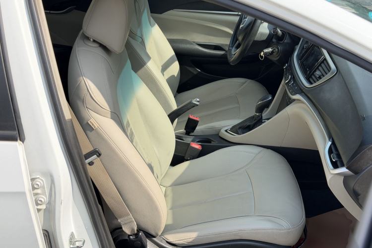 Used Buick GT 2019 15T Dual-Clutch Connected Elite Model China VI