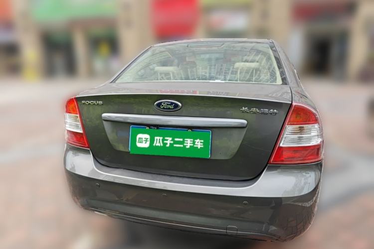 Used Ford Focus 2013 Sedan Classic 1.8L Automatic Fashion Edition
