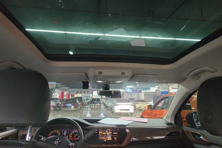 Used Volkswagen Tharu 2020 280TSI Two-Wheel Drive Luxury Plus Version China VI Standard Headliner