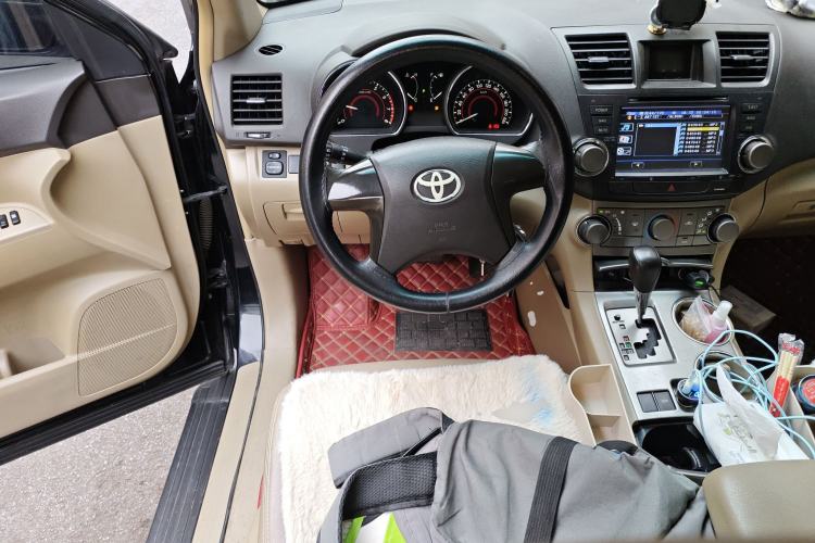 Used Toyota Highlander 2011 2.7L Two-Wheel Drive 5-Seater Elite Edition
