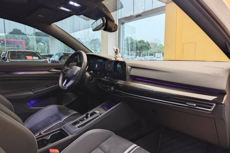 Used Volkswagen Golf 2021 280TSI DSG Pro First Edition Interior 12