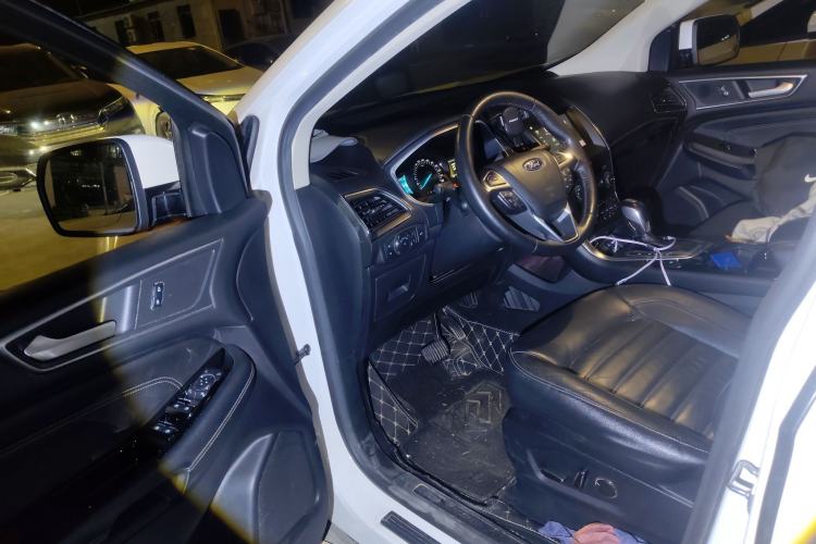 Used Ford Edge 2018 EcoBoost 245 Two-Wheel-Drive Titanium 7-Seater China V Standard
