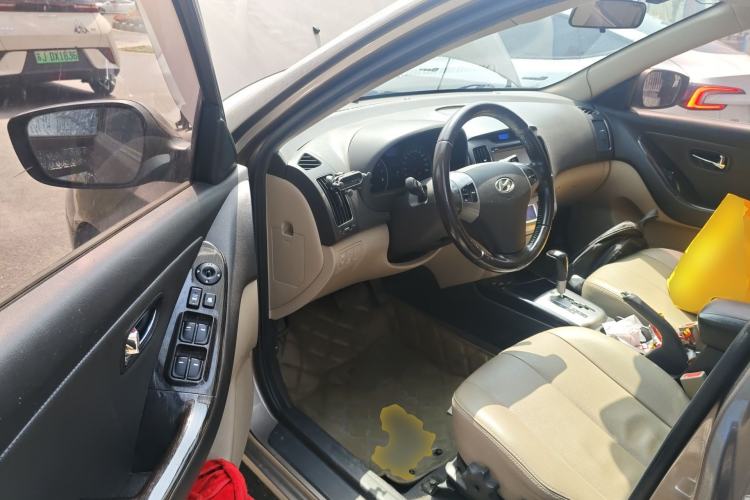 Used Hyundai Celesta 2011 1.6L Automatic Luxury Version
