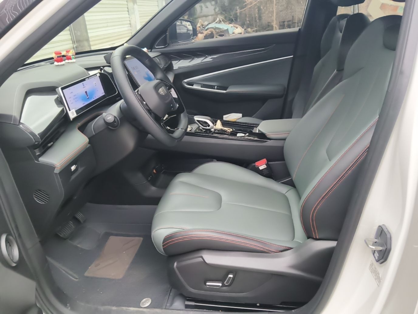 Geely Auto Emgrand X7 Sport 2024 1.5TD Smart Connect+ — снимка 17
