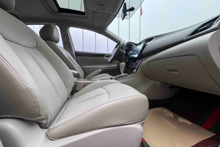 Used Nissan Sylphy 2012 1.8XL CVT Luxury Edition Interior 2