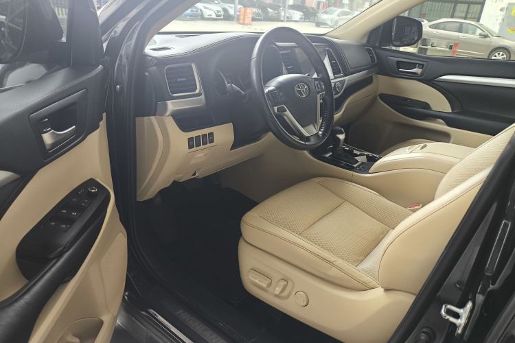 Used Toyota Highlander 2018 2.0T Four-Wheel Drive Luxury Version 7 Seats China VI Standard