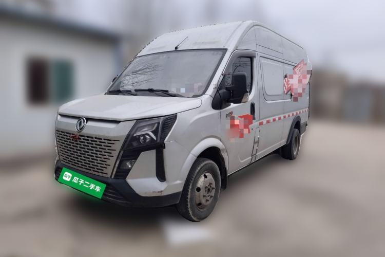 Used Dongfeng Yufeng 2023 V9+ 2.3T Manual Rear-Drive Cargo Van with Dual Rear Tires 3-Seater