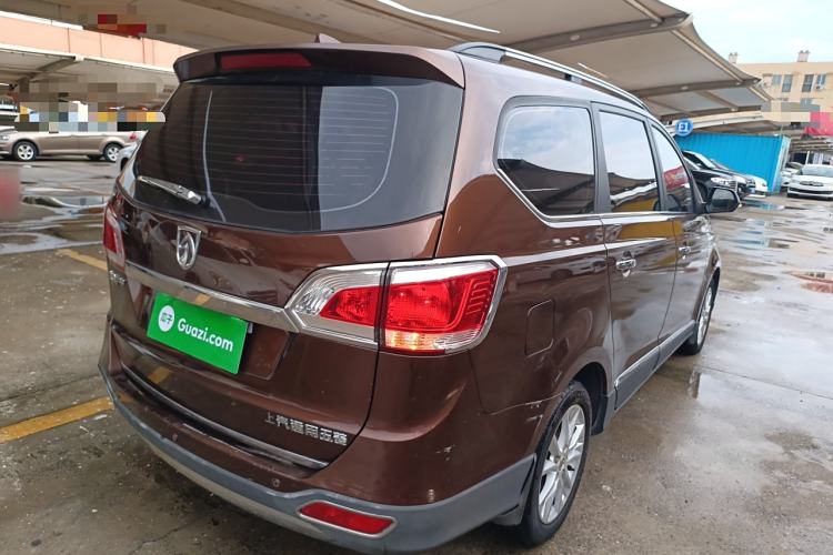 Used Baojun 730 2014 1.5L manual Comfort version 7 seats
