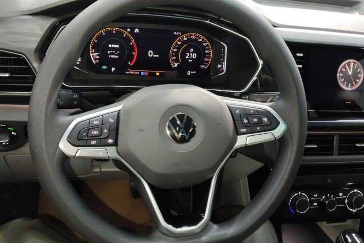 Used Volkswagen Tacqua 2020 1.5L Automatic Yue Steering Wheel