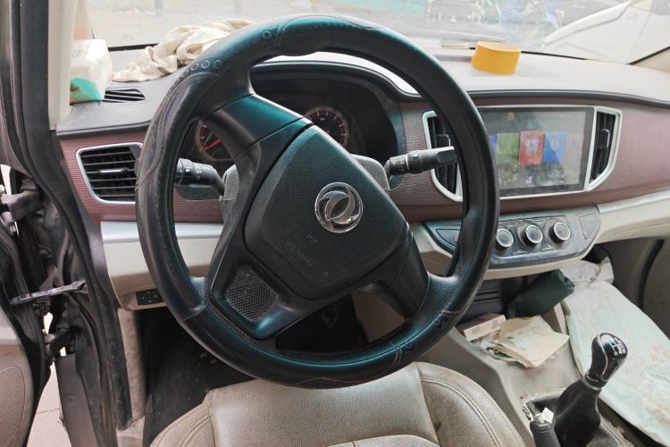 Used FORTHING Lingzhi 2017 M5L 1.6L 7-Seater Comfort Model