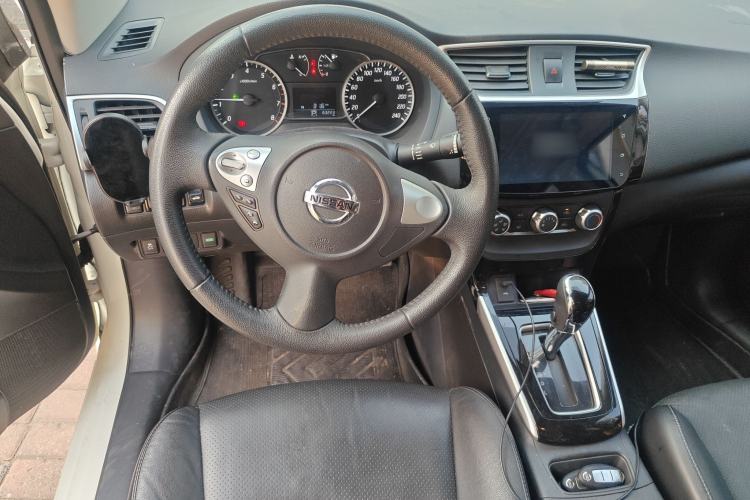 Used Nissan Sylphy 2019 1.6XV CVT Smart Connect Luxury Edition China VI Standard Steering Wheel
