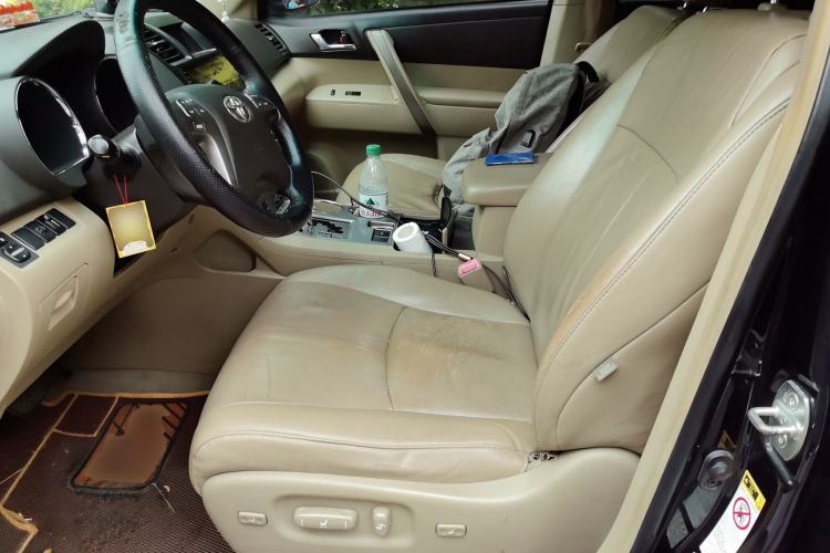 Used Toyota Highlander 2011 2.7L Two-Wheel Drive 7-Seater Luxury Edition