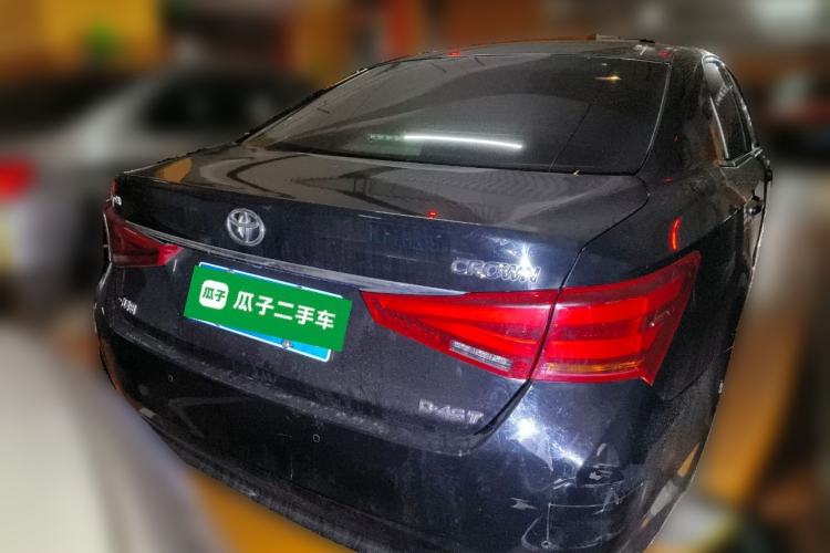 Used Toyota Crown 2015 2.0T Fashion Edition
