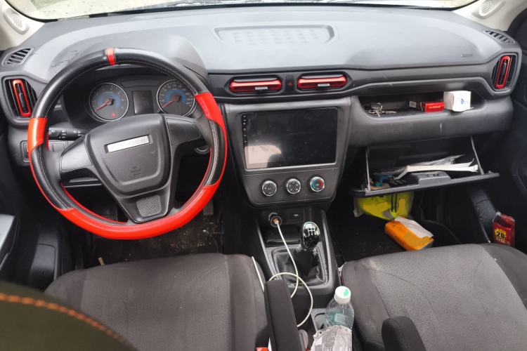 Used Dongfeng Fengon 380 2022 1.5L Comfort-Class Passenger Vehicle (Spiral Spring) – 7 Seats