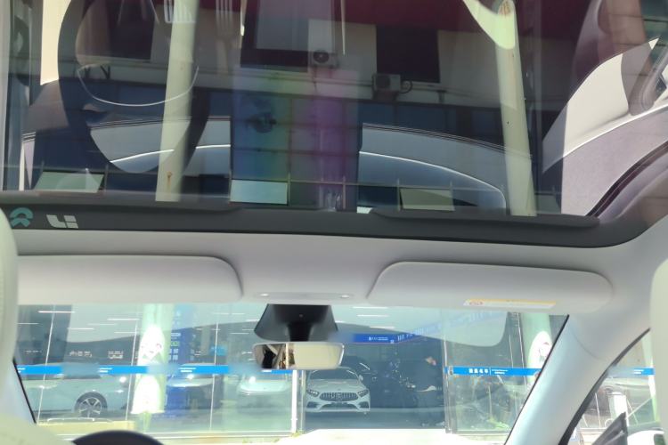 Used Tesla Model Y 2025 Rear-Wheel-Drive Version
