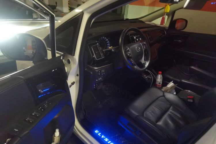 Used Honda Elysion 2019 2.0L Hybrid Luxury Edition