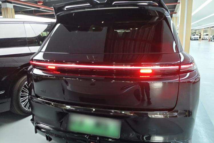 Used Li Auto L8 2023 Pro Model Rear