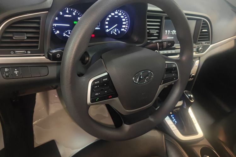 Used Hyundai Elantra (6th Generation / Lingdong) 2016 1.6L Automatic ZhiXuan – Elite Version Steering Wheel
