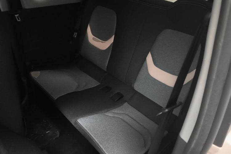 Used Chery QQ Ice Cream 2022 120km Conical Shape Lithium Iron Phosphate Left Rear Seat