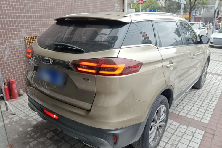 Used Geely Auto Emgrand X7 Sport 2018 1.8TD Automatic Two-Wheel Drive Smart 4G Connected Version
