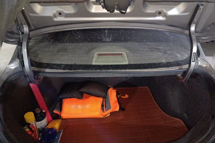 Used Venucia D50 2015 1.6L Automatic Fashion Edition
