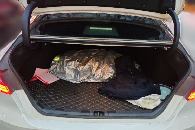 Used Toyota Camry 2018 2.5G Luxury Edition Trunk