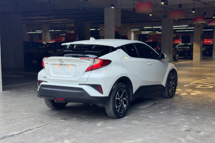 Used Toyota C-HR 2018 2.0L Leading with Sunroof China VI Standard
