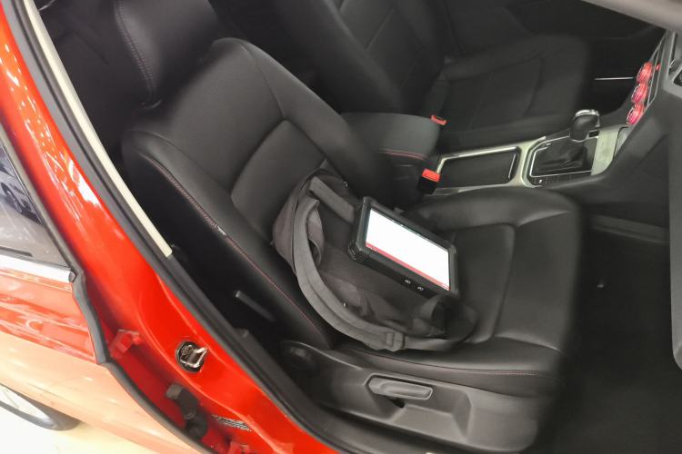 Used Volkswagen Golf Sportsvan 2016 180TSI Automatic Trend Model Right Front Seat