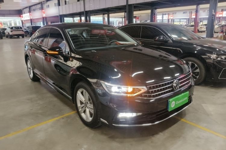 Used Volkswagen Magotan 2025 Zhongxiang Version 280TSI DSG Comfort Edition
