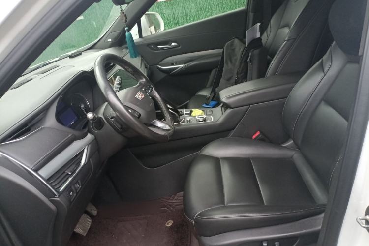 Used Cadillac XT4 2020 28T Two-Wheel-Drive Leading Version
