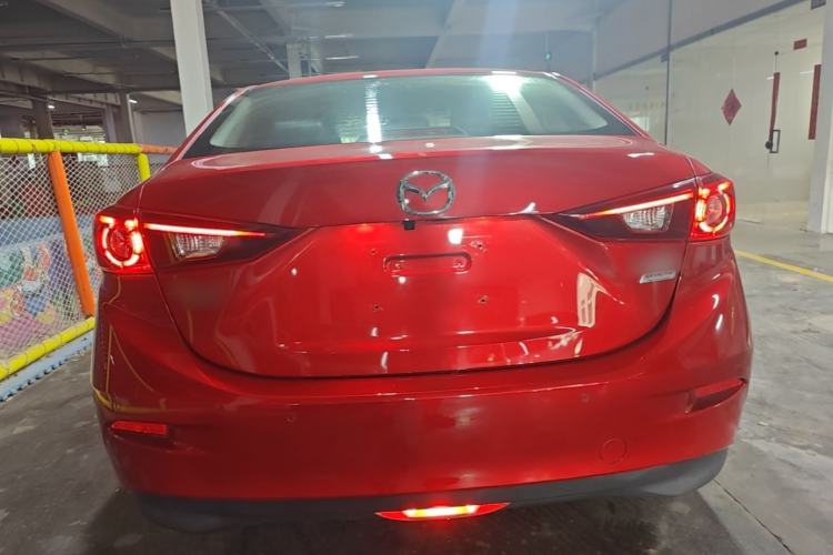 Used Mazda 3 Axela 2017 Sedan 1.5L Automatic Luxury Model Emission Standard China V
