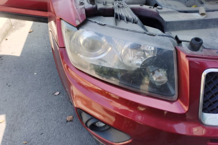 Used Jeep Compass 2013 2.0L two-wheel drive sport version Right Front Headlight