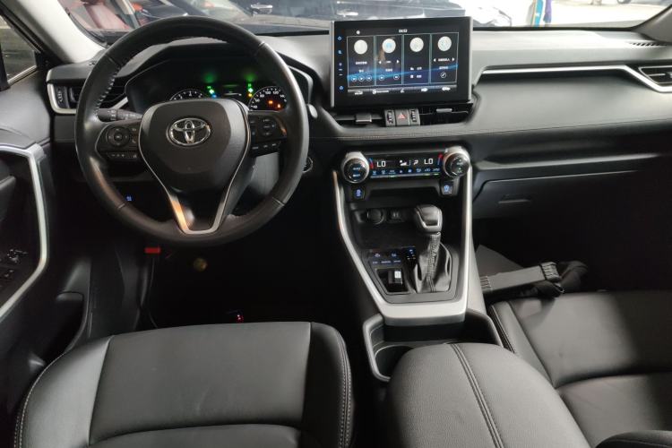 Used Toyota Wildlander 2022 2.0L CVT Two-Wheel Drive Luxury PLUS Edition
