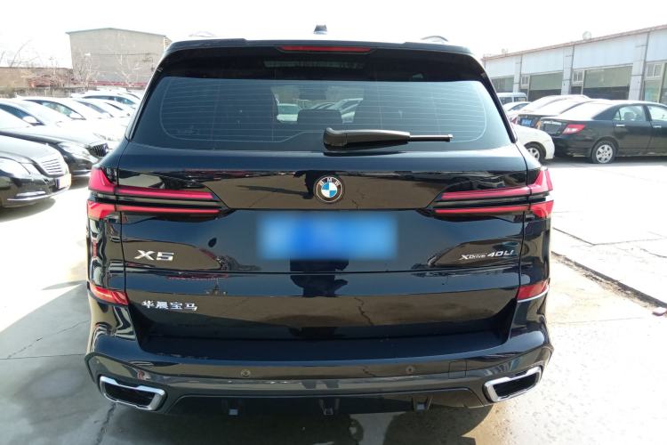 Used BMW X5 2023 xDrive 40Li M Sport Night Edition Package