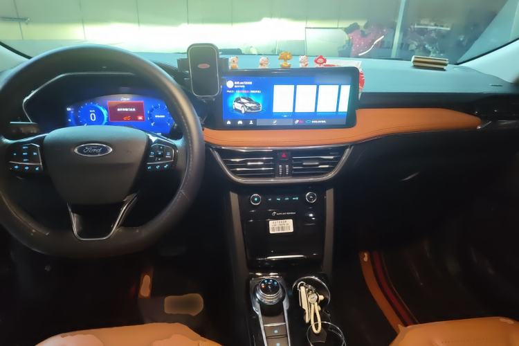 Used Ford Escape 2020 EcoBoost 245 Four-Wheel Drive Luxury Edition
