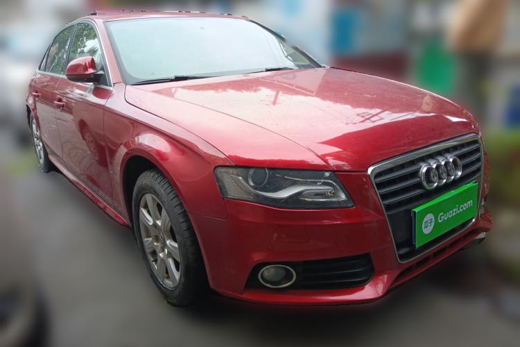 Used Audi A4L 2012 2.0 TFSI automatic Comfort trim level