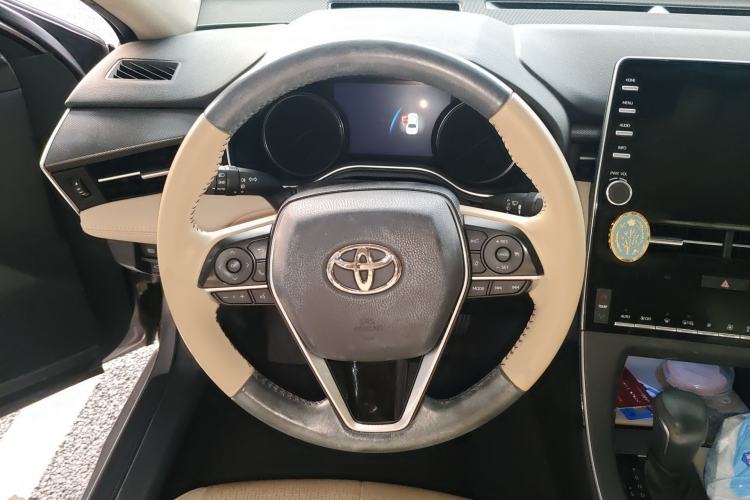 Used Toyota Avalon 2019 Dual-Engine 2.5L Luxury Edition China VI Standard Steering Wheel