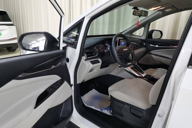 Used SAIC MAXUS Dajia 5 2022 430 km Elite Version 7-Seater
