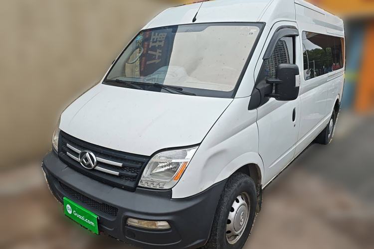 Used SAIC MAXUS Xintu V80 2019 2.5T Classic Model AMT Aoyuntong Long Wheelbase Mid-Roof 7-Seater